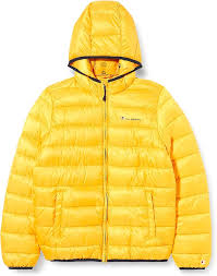 Cazadora Champion Legacy Outdoor: Estilo y Funcionalidad