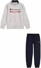 Chándal Champion para Niños: Estilo y Comodidad para los Más Pequeños