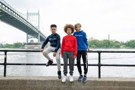 Champion Sweatpant Heritage Collection para Niños - Confort y Estilo