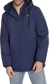 Chaqueta Champion Mid Length Performance: Estilo y Comodidad