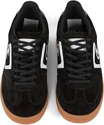 Champion CL78: Estilo y Comodidad para el Hombre Moderno