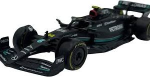 Bburago Mercedes Petronas W14E 2023 - Modelo a Escala para Coleccionistas