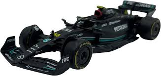 Bburago Mercedes Petronas W14E 2023 - Modelo a Escala para Coleccionistas